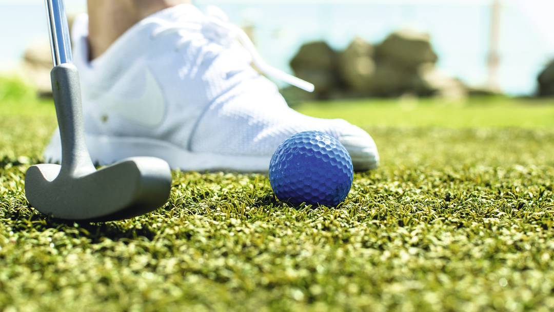 Thomson Cruises TUI Explorer Exterior Mini Golf.jpg
